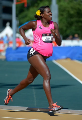 Crédits : https://gotracktownusa.com/inside_track/2015/04/alysia-montano-olympian-inspired-motherhood/